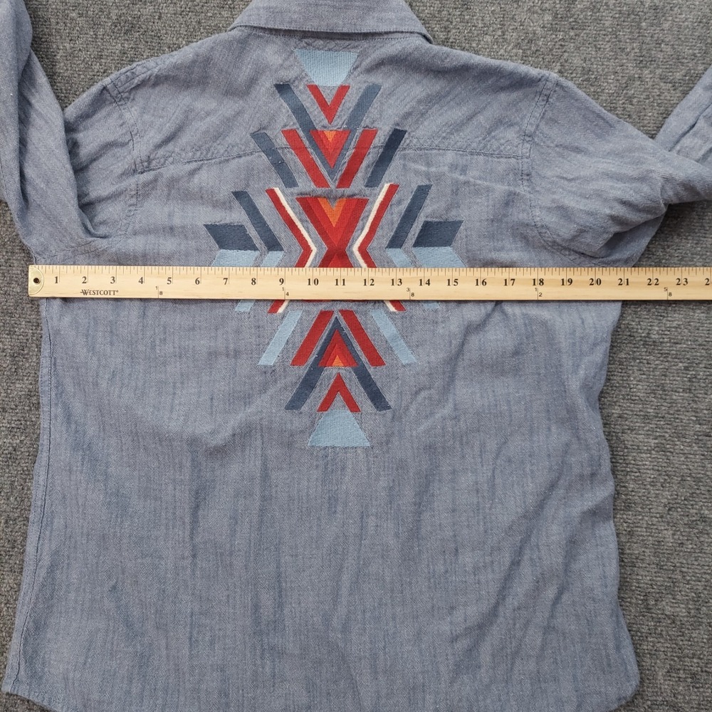 ARIAT REAL Shirt Womens Large Chambray Blue Aztec Design Relaxed Long Sleeve - Picture 8 of 10